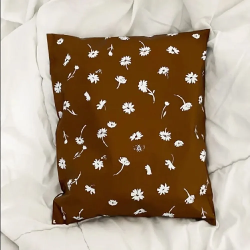 Poly mailers
